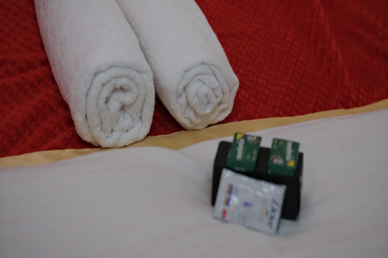 Travel Monkey Hostel อัครา ภายนอก รูปภาพ