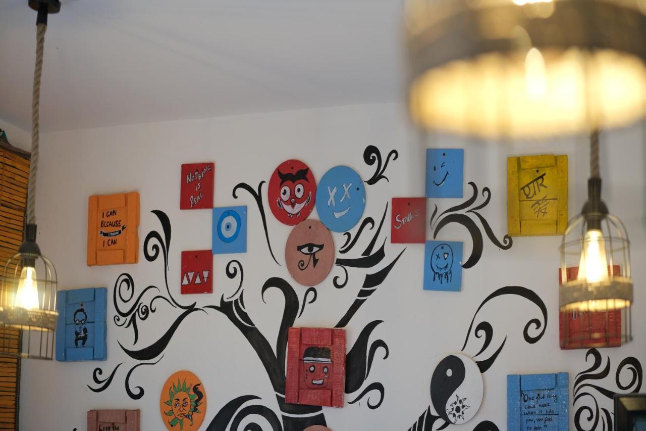 Travel Monkey Hostel อัครา ภายนอก รูปภาพ
