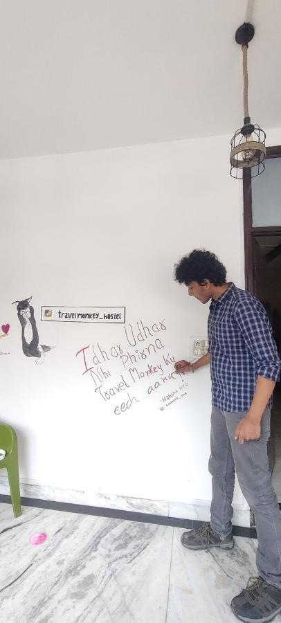 Travel Monkey Hostel อัครา ภายนอก รูปภาพ