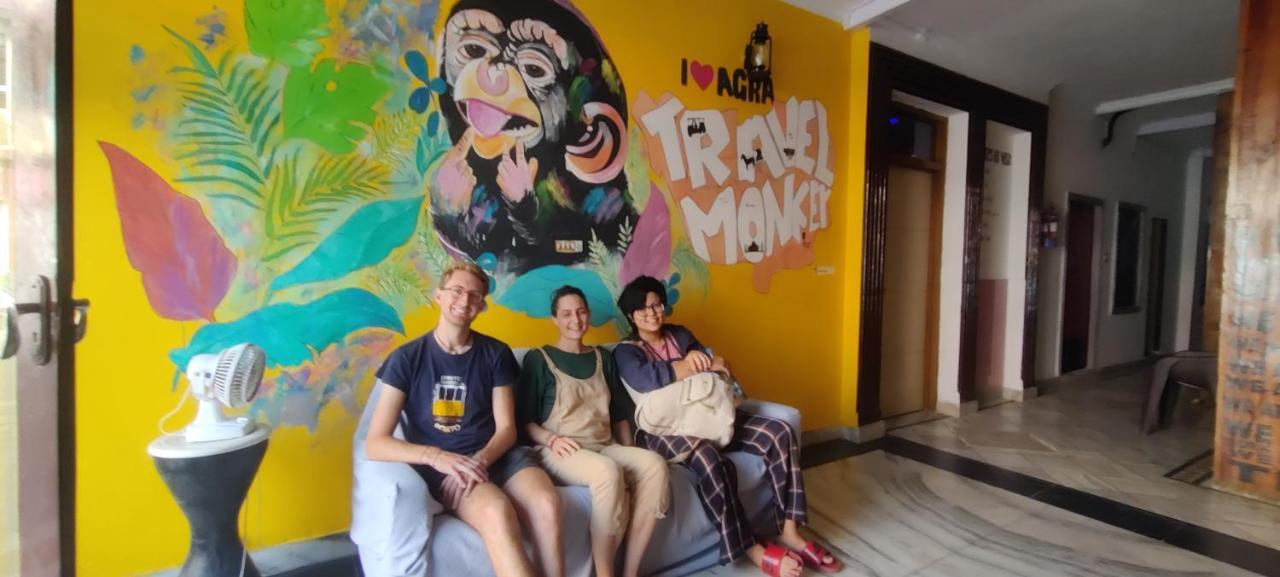 Travel Monkey Hostel อัครา ภายนอก รูปภาพ