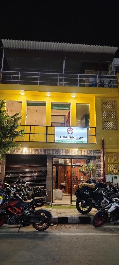 Travel Monkey Hostel อัครา ภายนอก รูปภาพ